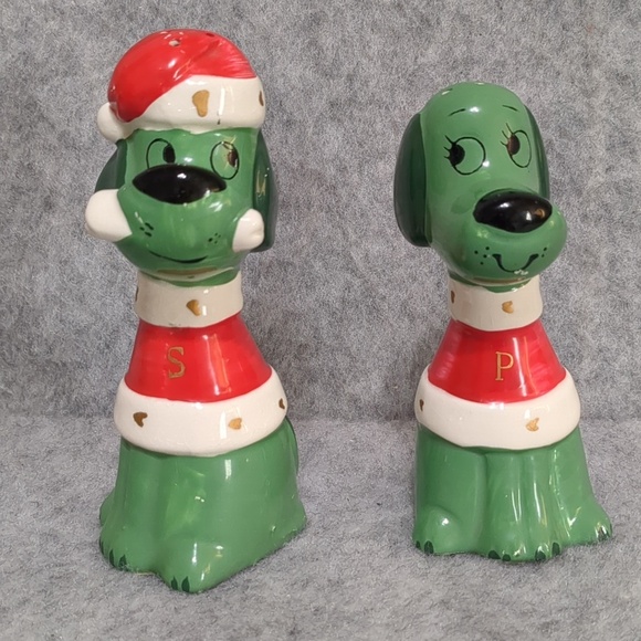 Unique Vintage Other - Commodore Japan Christmas Puppy Dog Hound Salt and Pepper Shakers Santa Hat